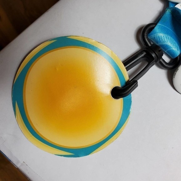 Disney summer days lanyard with‎ 9 pins Collectable    Disney Park Fans Vacation - Picture 4 of 4